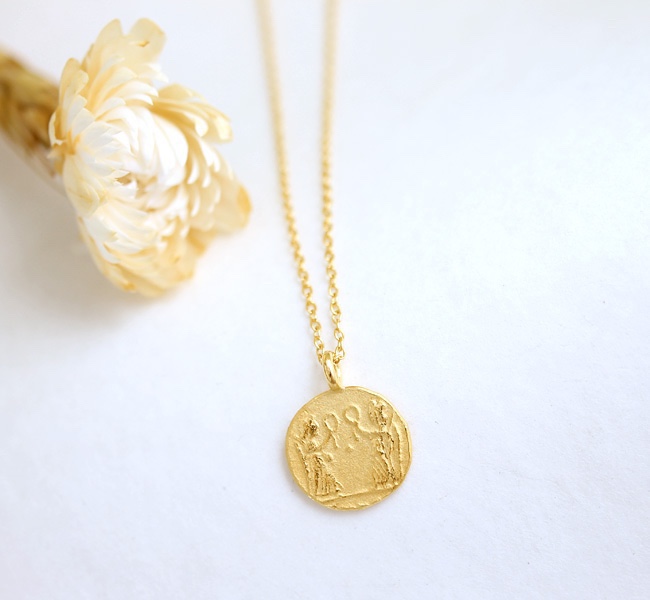 純金メッキ ミニコインネックレス・Victoria（ヴィクトリア）