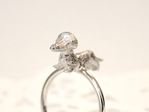 Dachshund ring (rhodium plating) 第5張的照片