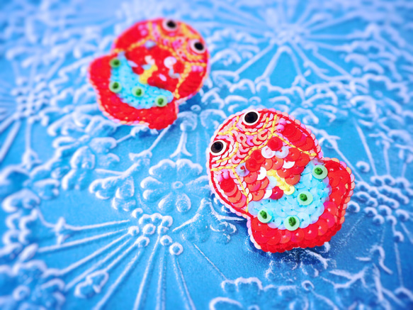 【刺繍】レトロなブリキ金魚 ブローチ 2枚目の画像