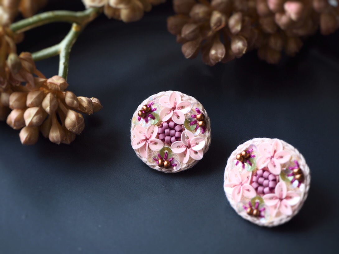 【刺繍】桜の庭 ピアス