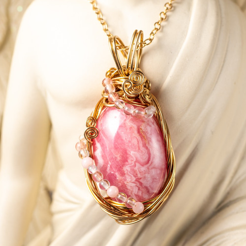 インカローズ(ロードクロサイト)ペンダントトップ “Cupid Red  