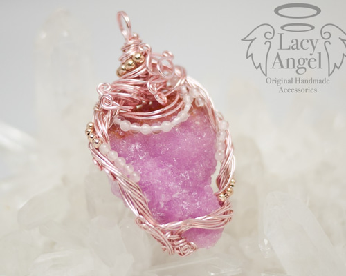 ピンクコバルトカルサイトペンダントトップ “アフロディーテⅢ