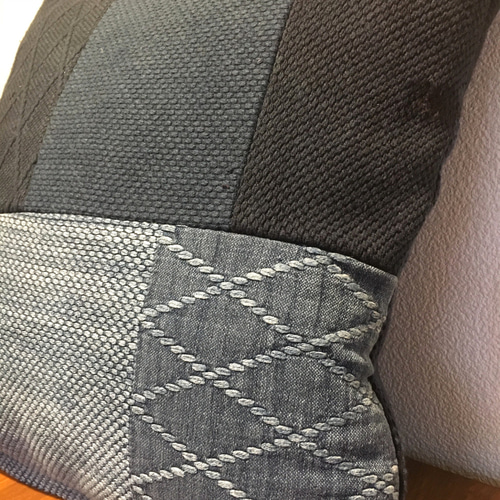 45x45 ビンテージ 藍染 襤褸 リメイク クッションカバー ボロ 1 45x45 ビンテージ 藍染 剣道着 リメイク ヘリンボーン パッチ