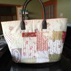 バラ一杯のショルダーバック　パッチワークバック バラ一杯のショルダーバック　パッチワークバック
