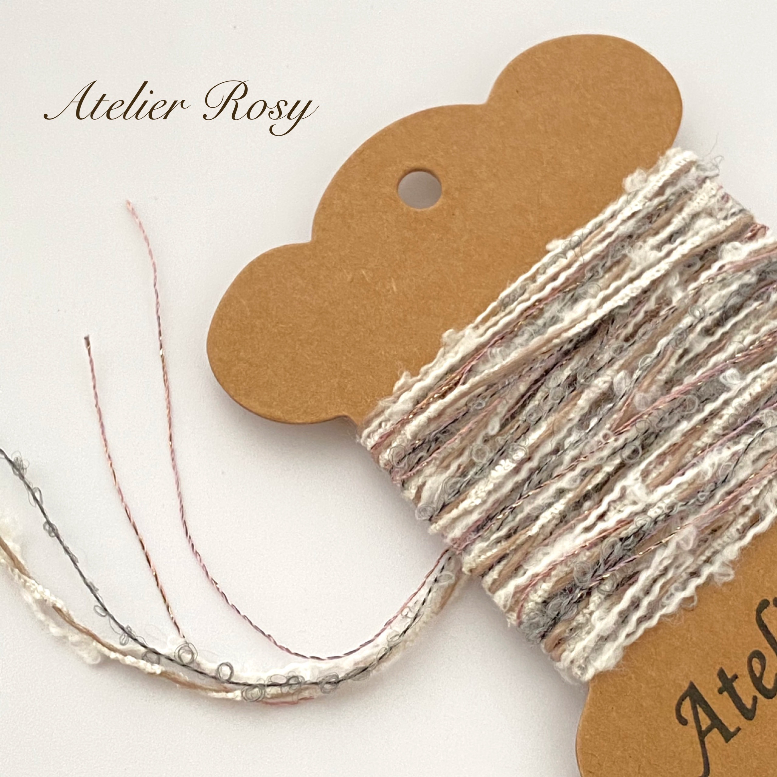 No.21 デザイン革タグ 引き揃え糸 コラージュ風 （無料手作りレシピ  