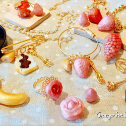 ♥ Miss Granger ♥  經典草莓手鍊/包包掛鍊 Classic Strawberry Bracelet 第5張的照片