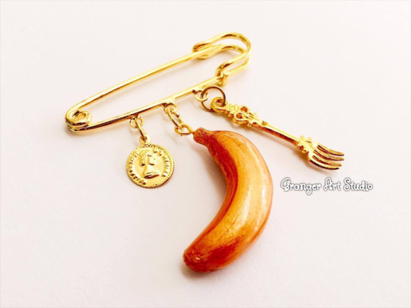 ♥ Miss Granger ♥  經典芭娜娜別針 Classic Banana Pin（銅色） 第4張的照片