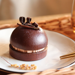 皮革糕點師傅製作的蛋糕型戒指盒[牛奶巧克力②]皮革工作室Brownie的皮革蛋糕 第1張的照片