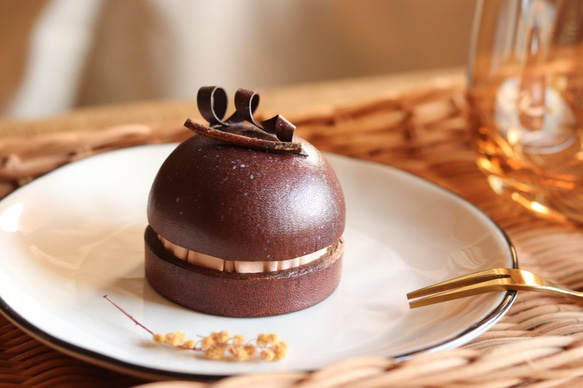 皮革糕點師傅製作的蛋糕型戒指盒[牛奶巧克力②]皮革工作室Brownie的皮革蛋糕 第1張的照片