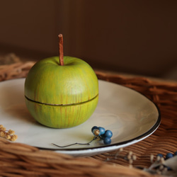 皮革糕點師傅製作的蘋果形戒指盒[青蘋果]皮革工作室布朗尼的皮革蘋果 第2張的照片