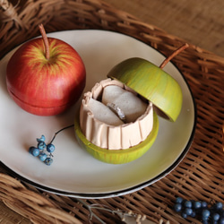 皮革糕點師傅製作的蘋果形戒指盒[青蘋果]皮革工作室布朗尼的皮革蘋果 第9張的照片