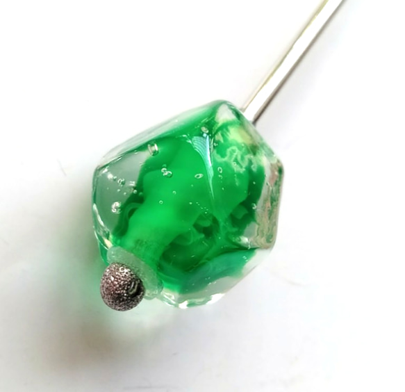 ガラスの氷かんざし　エメラルドグリーン　浴衣にぴったり　とんぼ玉かんざし 6枚目の画像