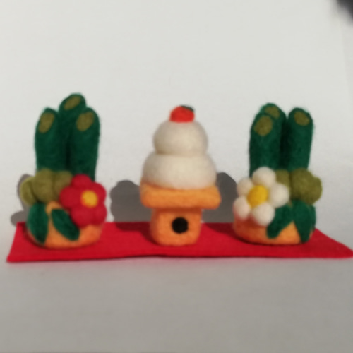 受注制作 正月飾り 門松と鏡餅 完成次第発送致します 羊毛フェルト