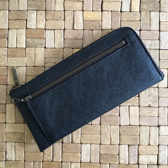 薄くて軽くて大容量な長財布 14枚カードポケット 牛革 ヴィンテージブラック 日本製 Squeeze 1枚目の画像