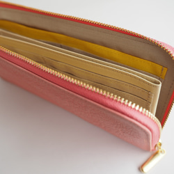 ベネーレ　薄くて軽くて大容量な長財布 24ZipWallet　ピンク 2枚目の画像