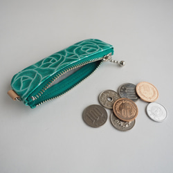 コインが見やすくたっぷり入る長細いコインケース エナメルローズ／グリーン 1枚目の画像