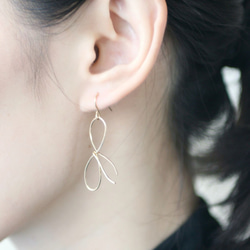 14kgf りぼん ゆらゆらpierce&earring 1枚目の画像