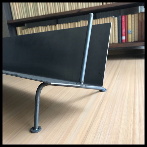 黒皮鉄の本立て(W80)【サイズオーダー可】 4枚目の画像