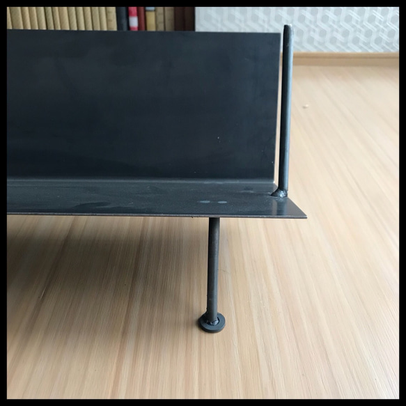 黒皮鉄の本立て(W80)【サイズオーダー可】 5枚目の画像