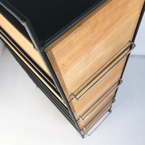 アイアンフレームと木箱の縦長チェスト (4段)【サイズオーダー可