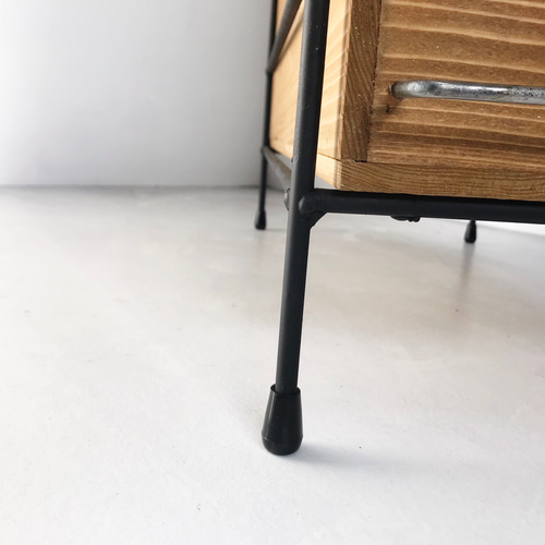 アイアンフレームと木箱の縦長チェスト (4段)【サイズオーダー可