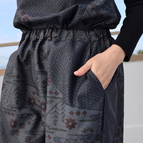 着物リメイク○藍色大島紬のセットアップ（花や格子・L） セットアップ