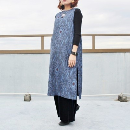 本場大島紬 ロングワンピース 裾スリット 本場大島紬 ロングワンピース 裾スリット 着物リメイク ワンピース