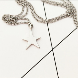 獨家設計DoriAN手作銀飾品牌 星星 star 純銀 項鍊 925純銀 鎖骨鍊 附純銀保證卡禮物包裝 街頭 搖滾 龐克 第4張的照片