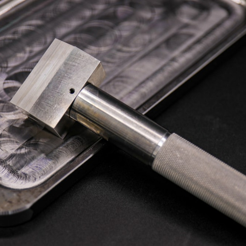 極厚削り出し鉄板 フライパン Thousandth Works 通販 8677818｜Creema