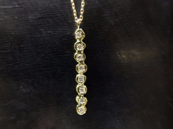 ◇K18◇ 8粒のダイヤが連なるネックレス ネックレス