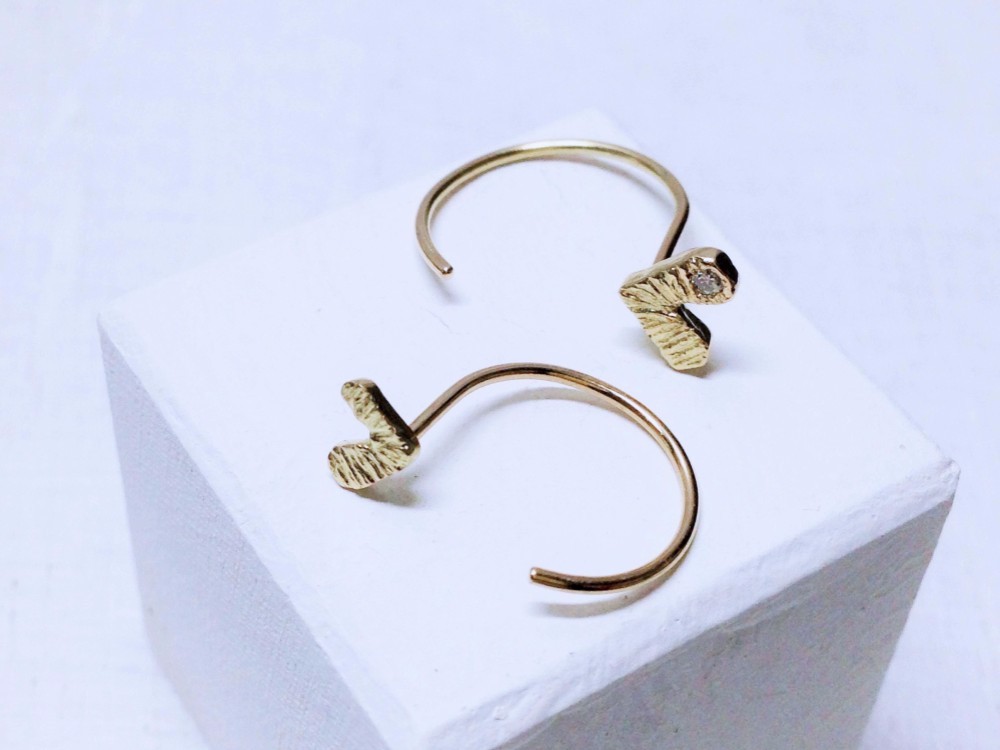 ◆K10◆ ハートのピアス