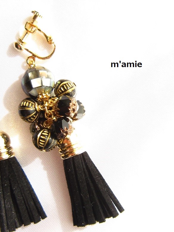 黒タッセル大人シックなイヤリング/ピアス