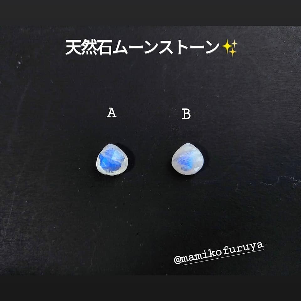 6月誕生石　ブルーの輝きが美しい乳白色の神秘の石　Aブルームーンストーン大人リッチネックレス