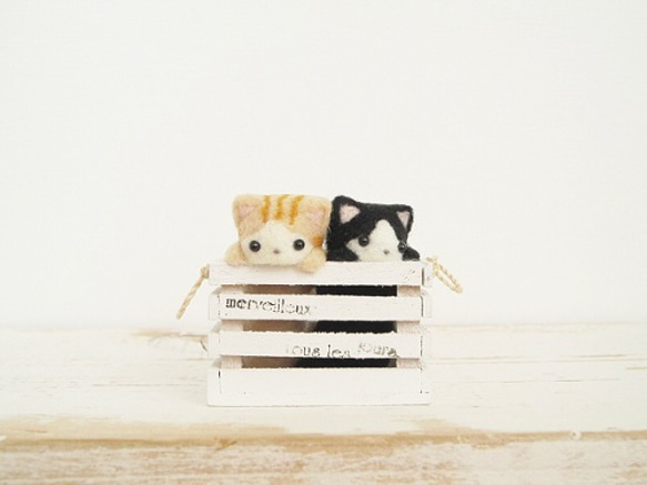 ミニチュア猫のウッドボックス（白） 1枚目の画像