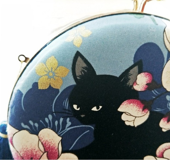 新しい日本スタイルの花が豊富な猫の両面異なる小さな丸い袋の3つのタイプの携帯斜め肩のシングルショルダーゴールド袋 3枚目の画像