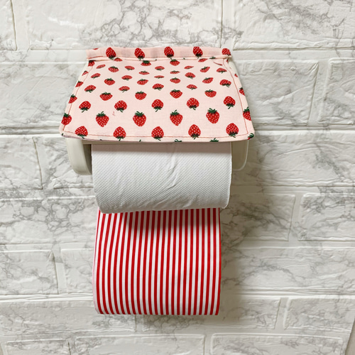 トイレットペーパーホルダーカバー いちご バス・トイレ・洗面用品