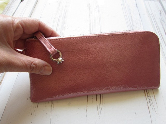 　送料無料　人気ナンバーワンカラー薄くて軽いエナメルロング長財布一番人気桜ローズ 1枚目の画像
