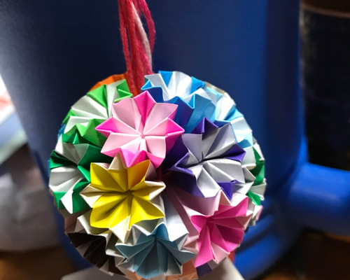 折り紙 折り紙】無心になれるくす玉 - 揺らぎ / Origami Modular