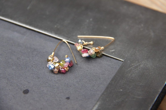 甜美迷幻彩石耳環/ Colorful multi semi stones14KGF earring 第1張的照片