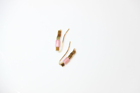 個性亮麗夾式耳環/ Modern Opal with brass & 14KGF Through earring 第2張的照片