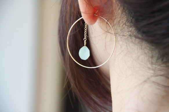 梨型綠玉髓14KGF大圈耳環/  Ｃhrysoprase with 14KGF big hoop earring 第1張的照片