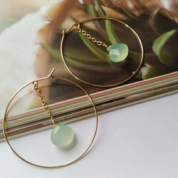 梨型綠玉髓14KGF大圈耳環/  Ｃhrysoprase with 14KGF big hoop earring 第8張的照片