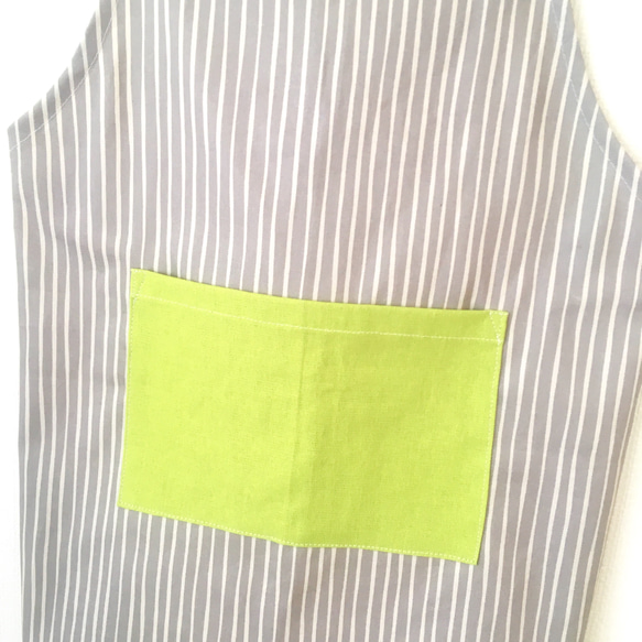 自分で着れるキッズエプロン 三角巾セット 北欧柄風グレー 5枚目の画像