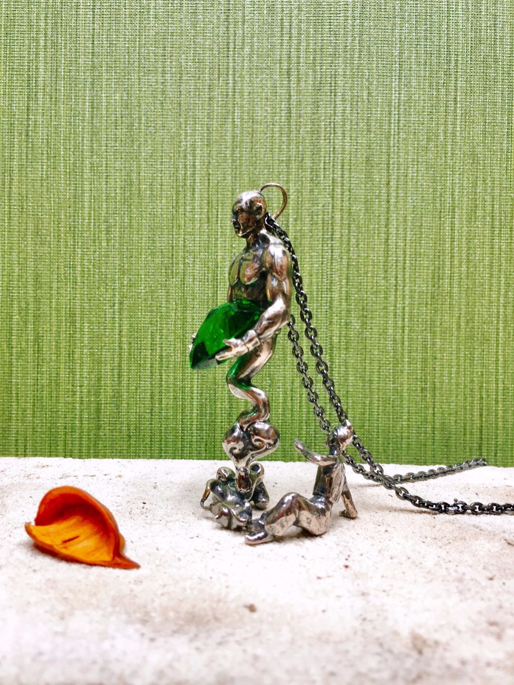 エルフとアラジンダイヤモンドネックレス（上限）