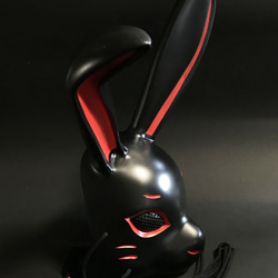 兔子麵具（黑色 x 紅色） 第4張的照片