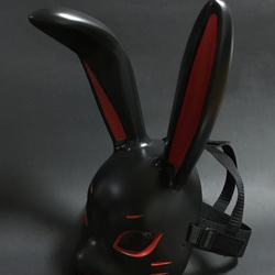 兔子麵具（黑色 x 紅色） 第6張的照片