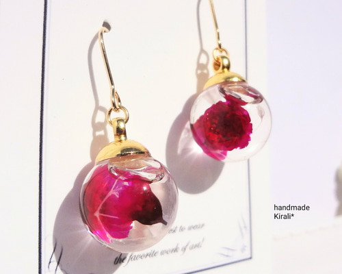 ピアスハーバリウムガラスドームかすみ草ピンク白推し赤メンカラ春