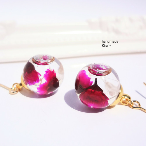 ピアスハーバリウムガラスドームかすみ草ピンク白推し赤メンカラ春