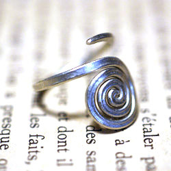 金屬戒指 Me-001 鎳銀（白黃銅）戒指 第2張的照片