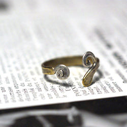 Twin ring Tw-004 黃銅和銀戒指 Twin ring Brass Silver Accessory 第1張的照片